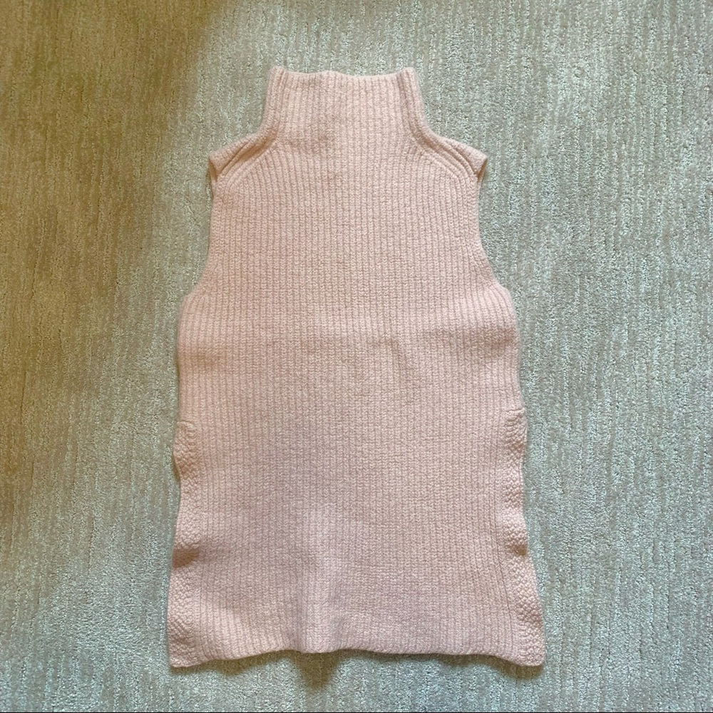 Wilfred sweater